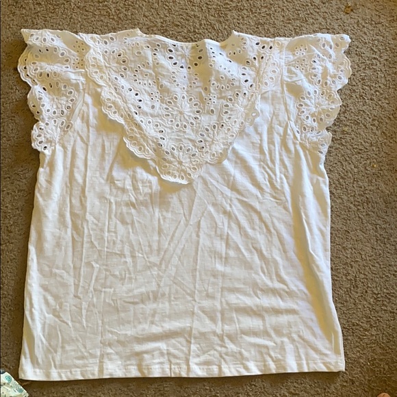 Lace Scalloped T-shirt - Picture 3 of 3